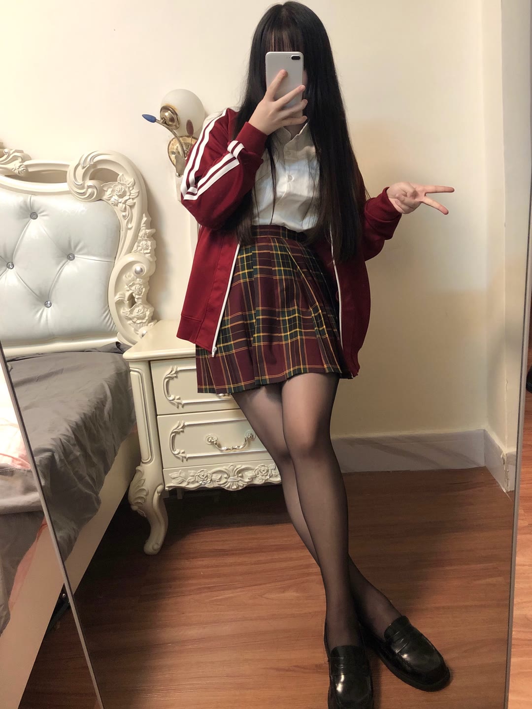 Y33QD6QY(%__5F0T_IC2C[N.png