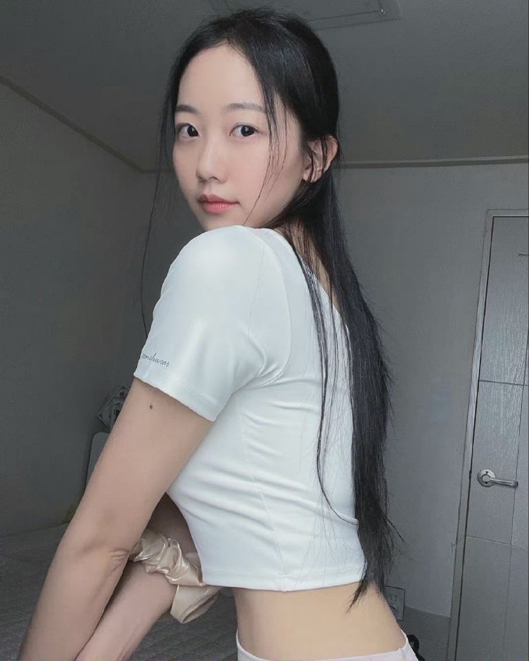 RR$4[6S`ZNQCD1Y~`~7YXR5.png