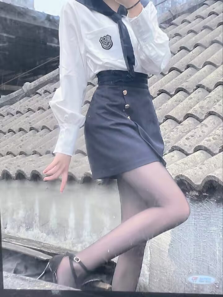 7D50)S7Y8`X5G8~YLW2AI(O.png