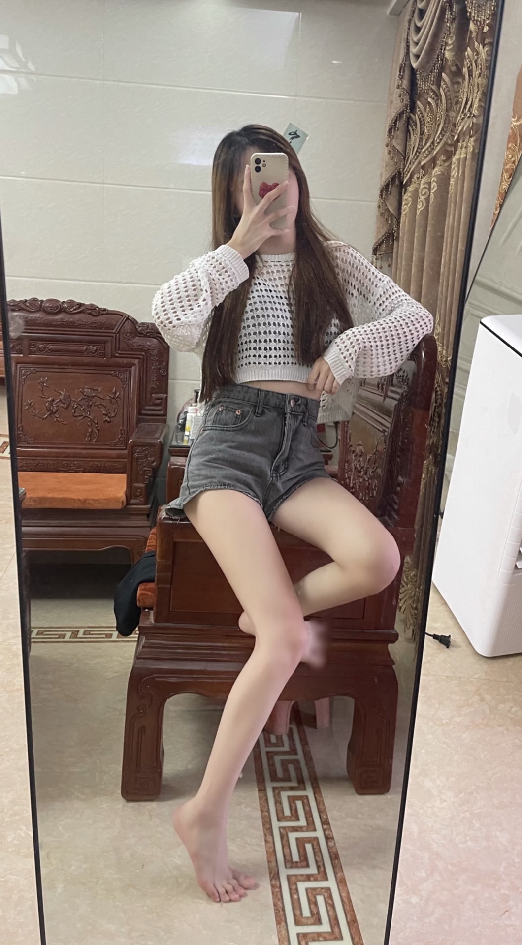 2-211226221A3Q2.jpg