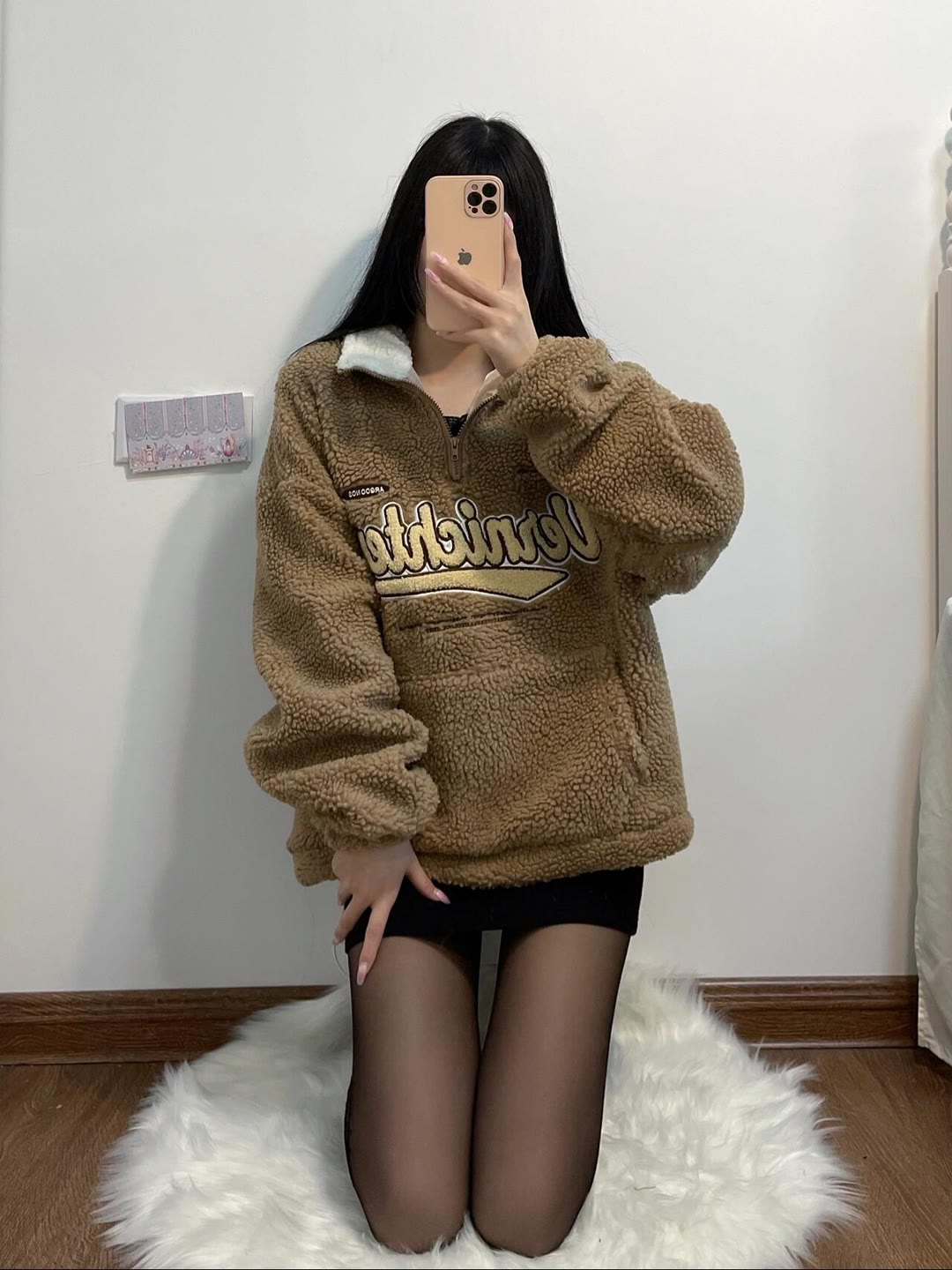 小姐姐的带长度黑丝配性感包臂裙